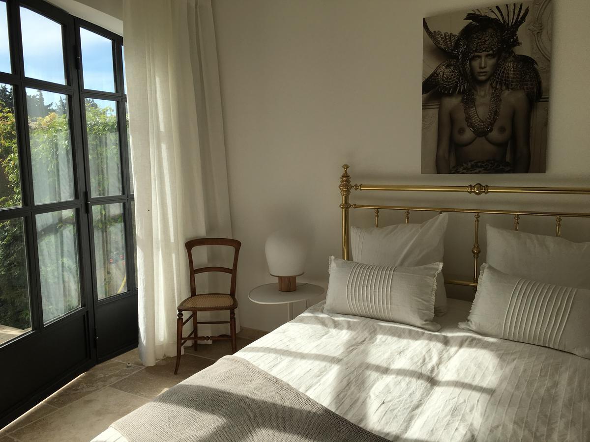 Le Mas Des Lauriers Bed & Breakfast Paradou Exterior foto