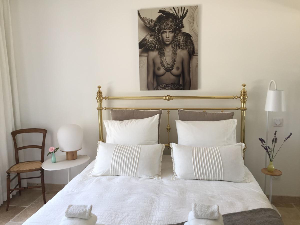 Le Mas Des Lauriers Bed & Breakfast Paradou Exterior foto